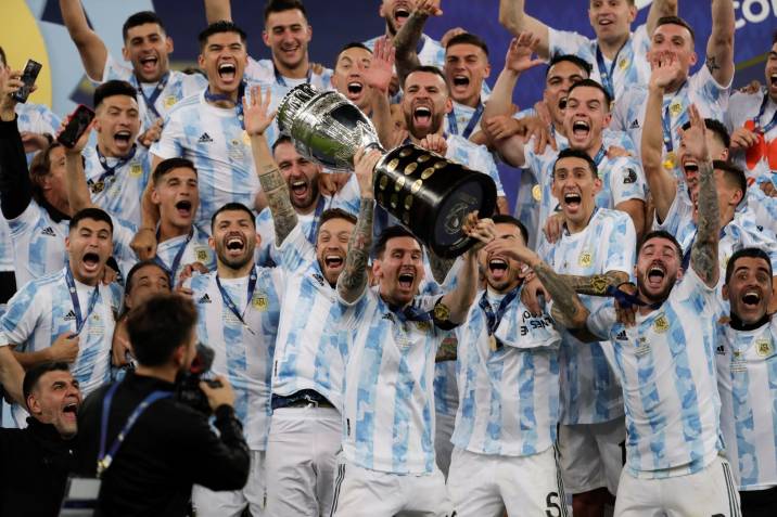 Argentina celebrating after having won the Copa Aperica 2021
